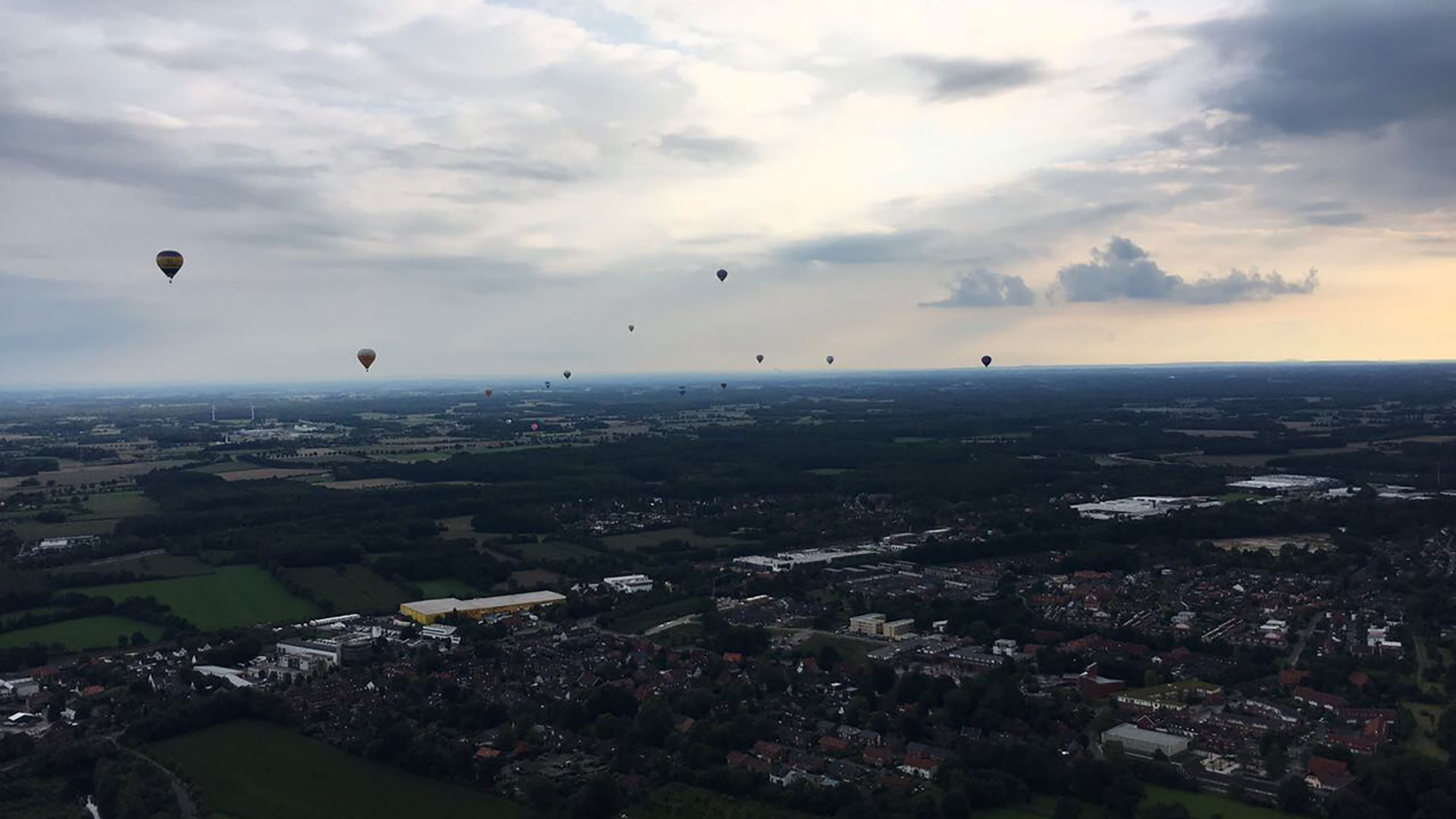 (Deutsch) Montgolfiade - 